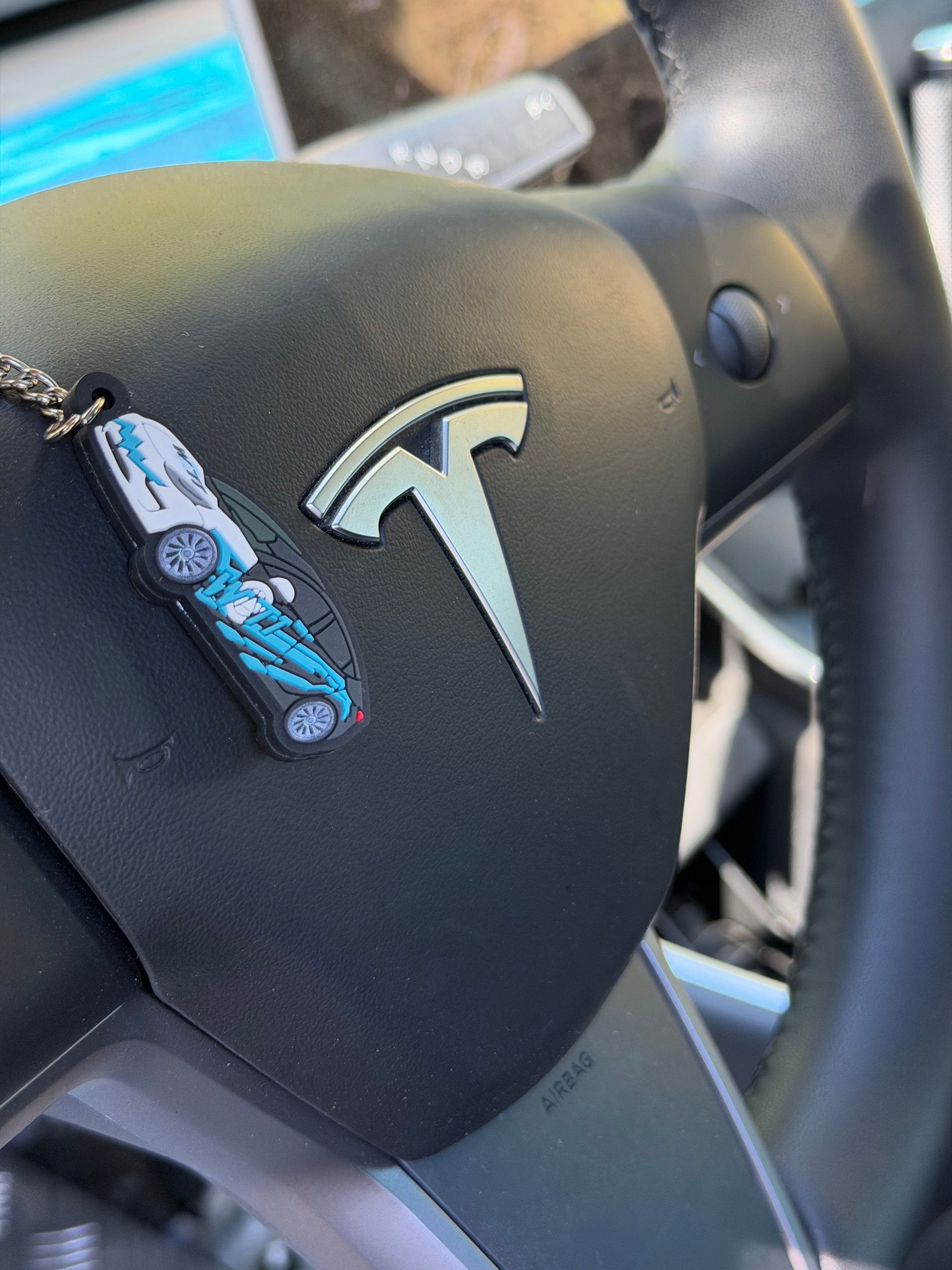 Tesla x Watt kulcstartó